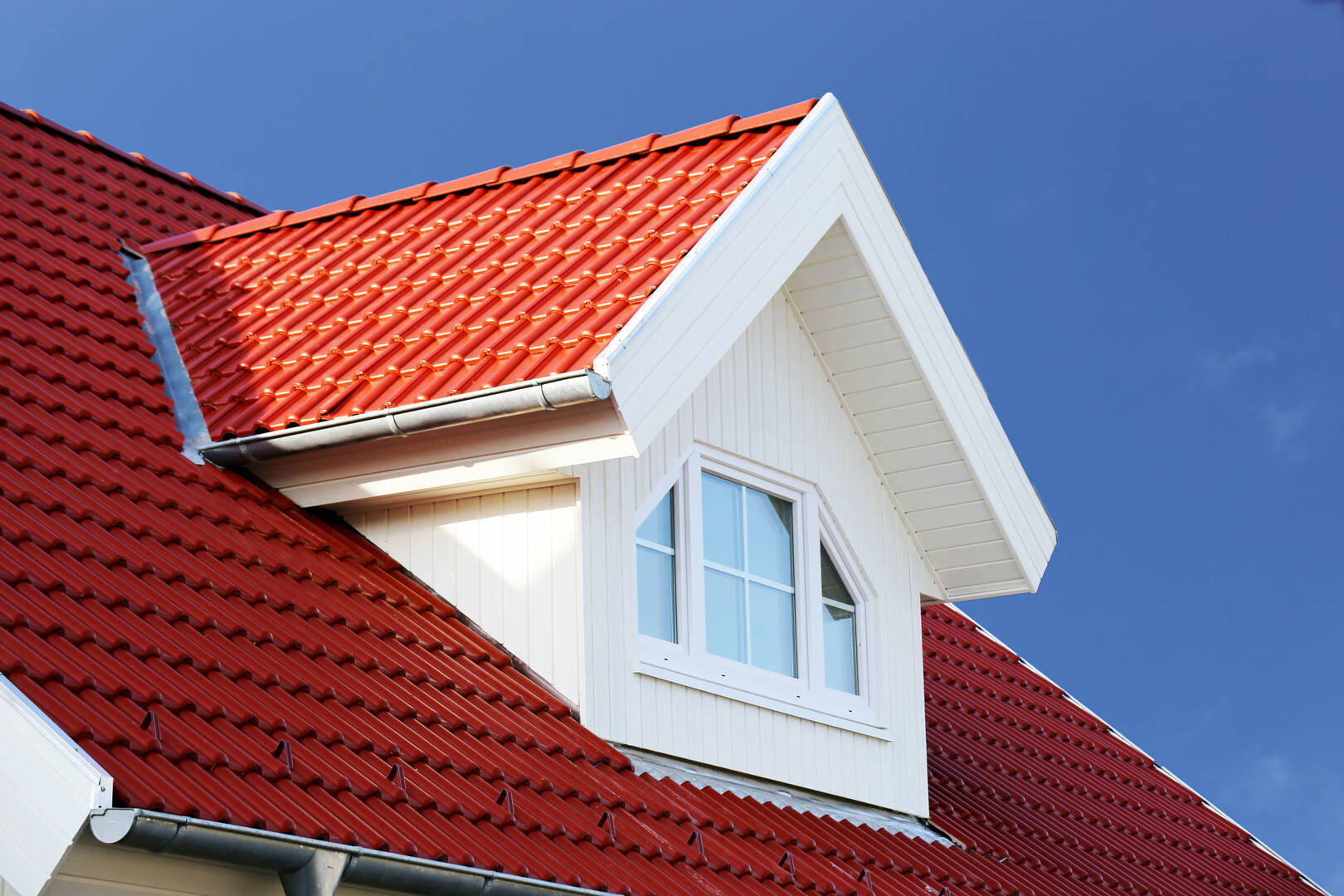 Hubbard Roofing, Inc logo
