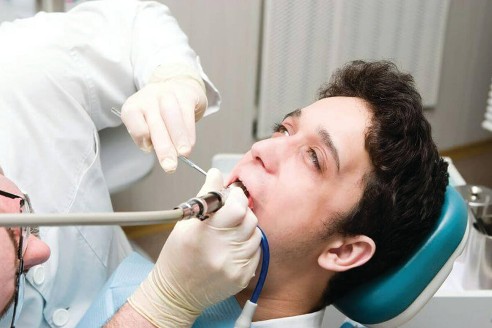 A Dentistry logo